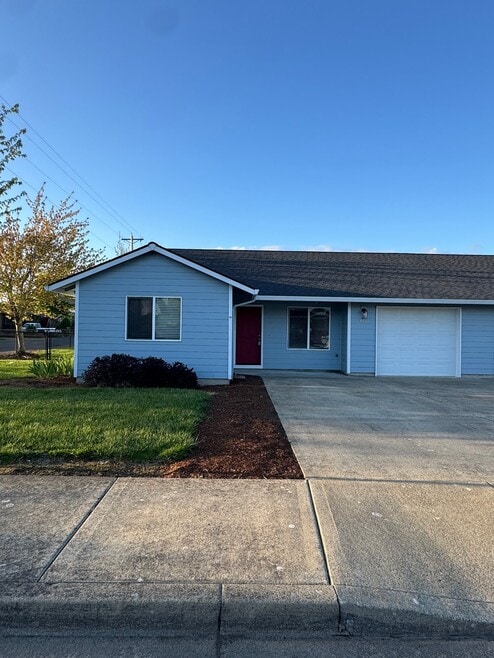 Building Photo - 400 E Washington St