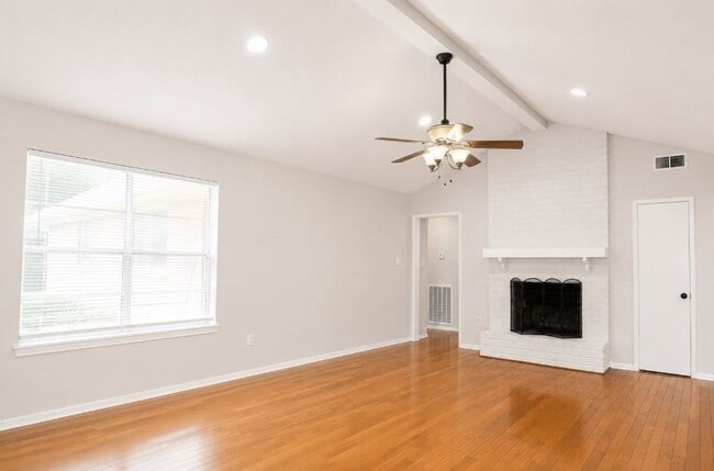 Building Photo - 12035 Barrett Brae Dr