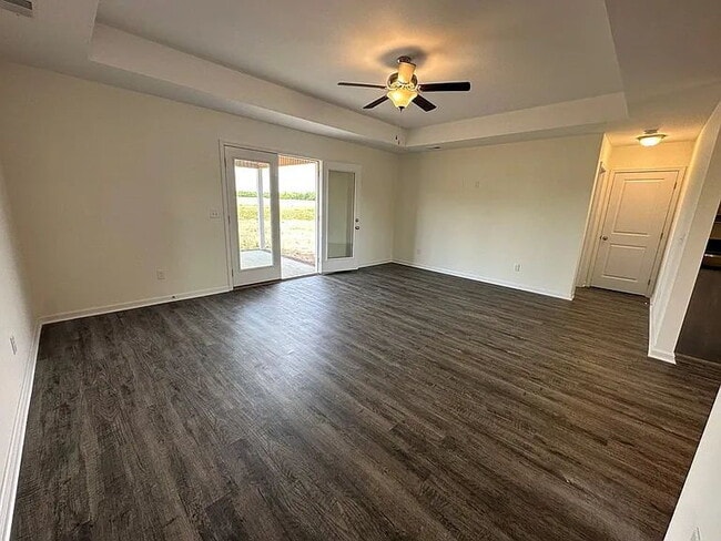 Building Photo - Available soon!