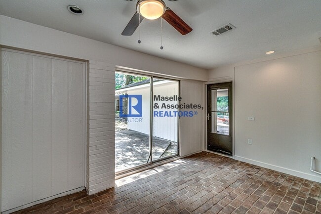 Building Photo - 4 Bed/2 Bath Home in Crossgates in Brandon