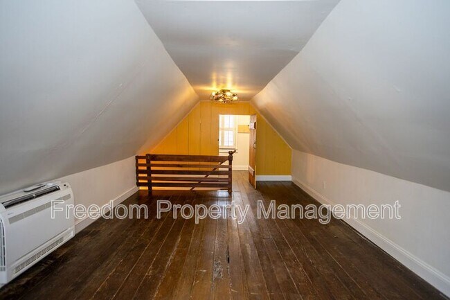 Building Photo - 8200 Buckland Mill Rd