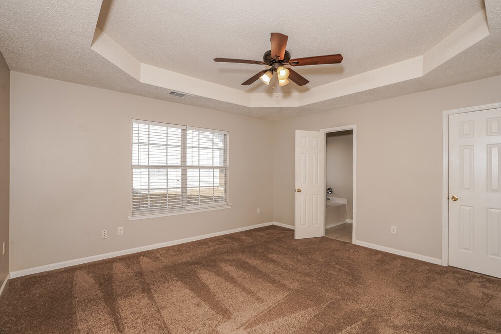 Building Photo - 310 The Gables Dr