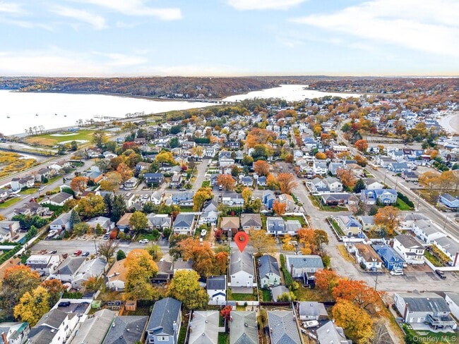 Building Photo - 11 7th St