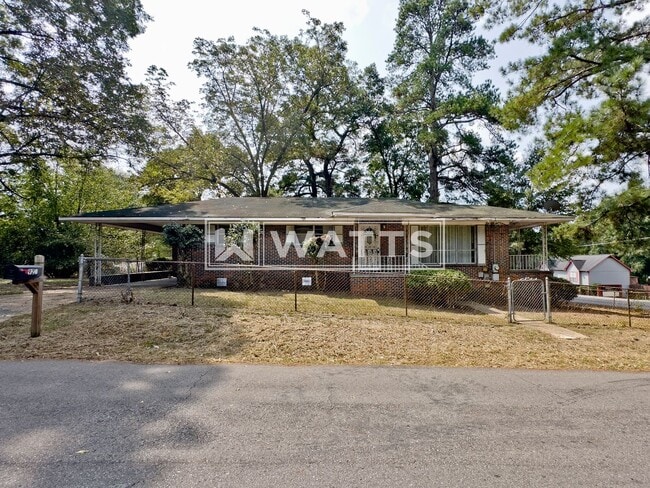 Primary Photo - 4-Bedroom, 1.5-Bath Home in Hueytown