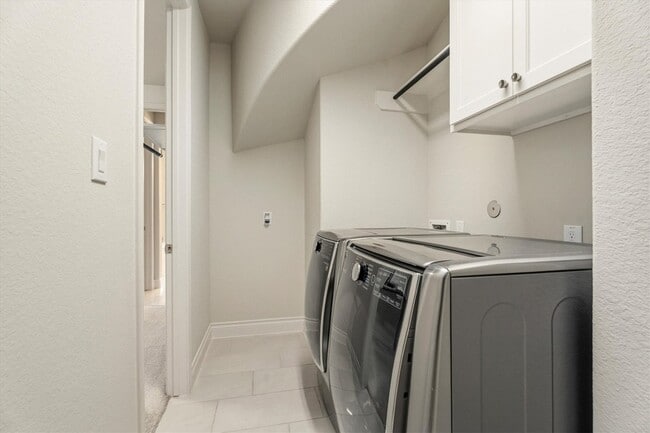 Building Photo - 28344 Woodsons Forest Dr