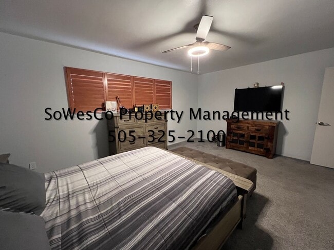 Building Photo - FULLY FURNISHED  3 Bedroom - Short or Long Term Available