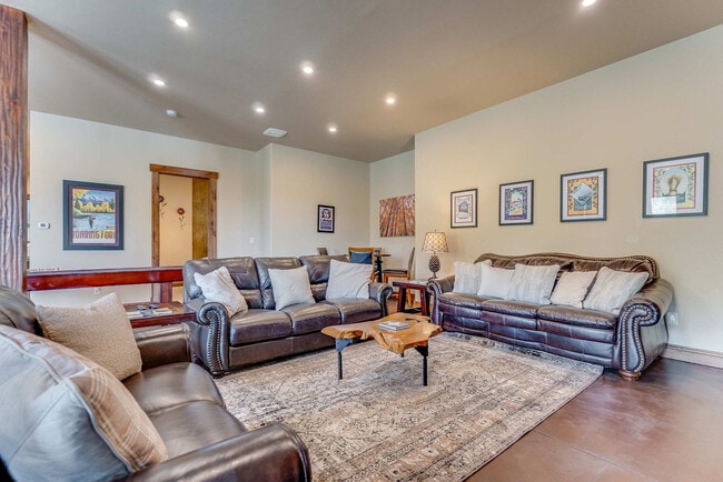 Building Photo - 108 Campion Trail