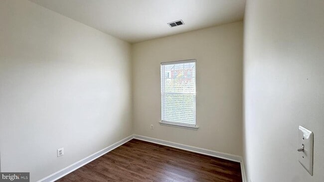 Building Photo - 9658 Atterbury Ln