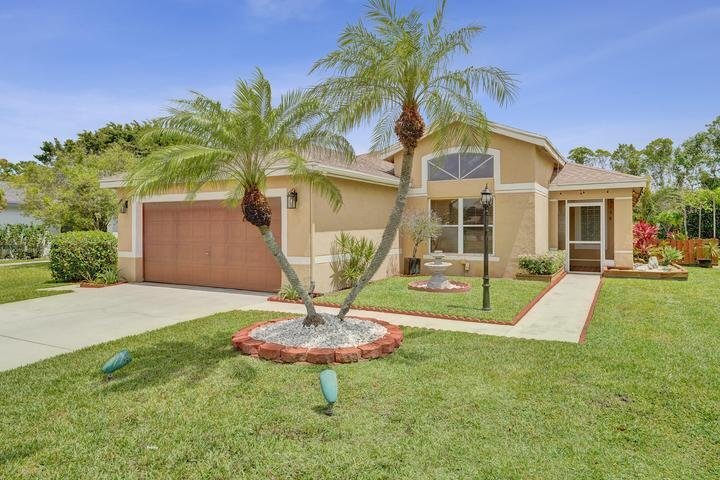 Building Photo - 6817 Barnwell Dr