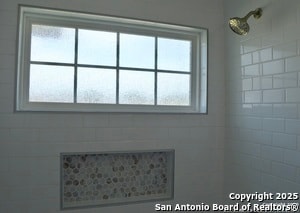 Building Photo - 812 Uvalde St