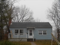 Building Photo - 1600 E University St