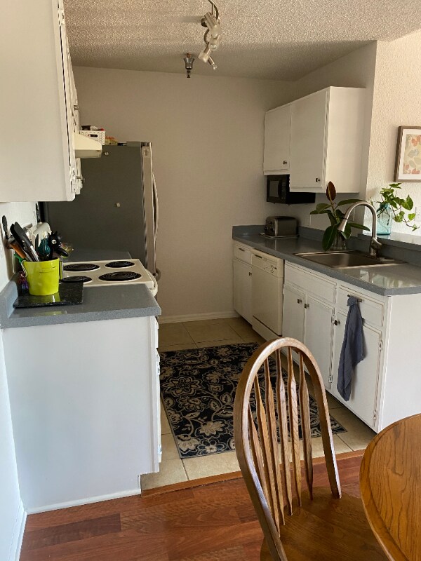 Building Photo - 10265 Gandy Blvd N