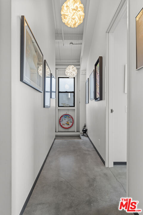 Building Photo - 548 Rose Ave