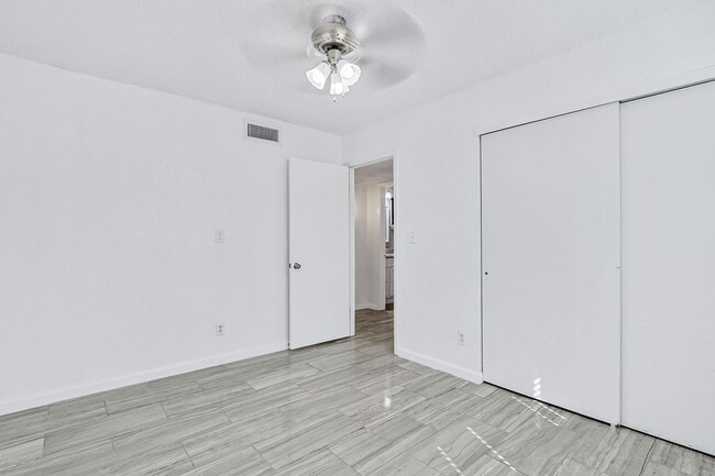 Building Photo - beautiful swimming pool and backyard oasis! fully remodeled home new appliances !