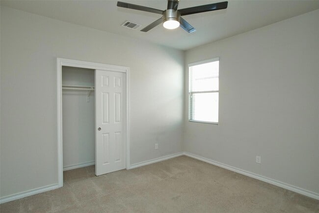 Building Photo - 8052 Massa Dr