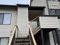 Building Photo - Lovely 1 BR/1 BA Loft-Style Condo in Montg...