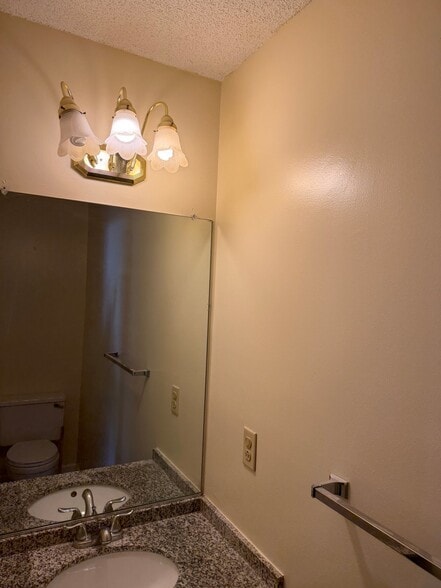 Building Photo - 716 Harbor Springs Trail