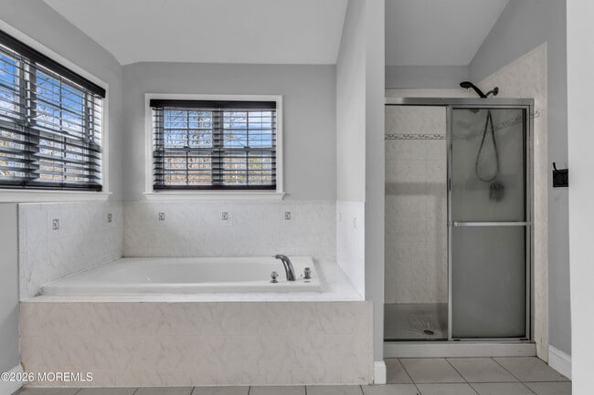 Building Photo - 4 Reuben Ct