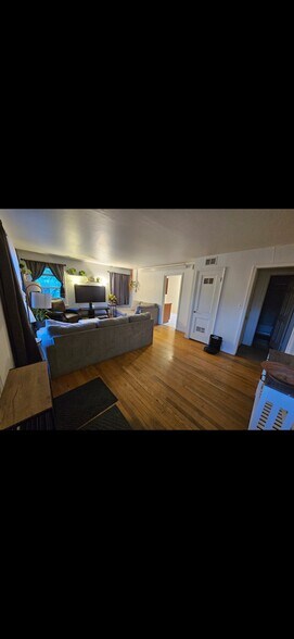 Building Photo - 207 Saint Andrew St