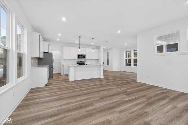 Building Photo - 16067 Meadow Frost Ct