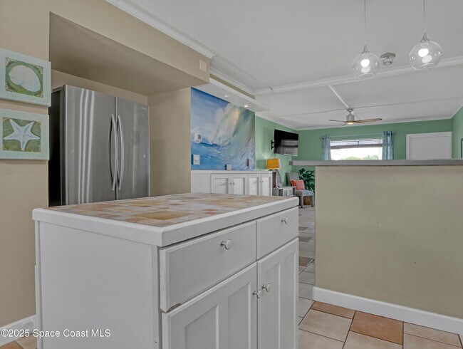 Building Photo - 2186 Jimmy Buffett Mem Hwy