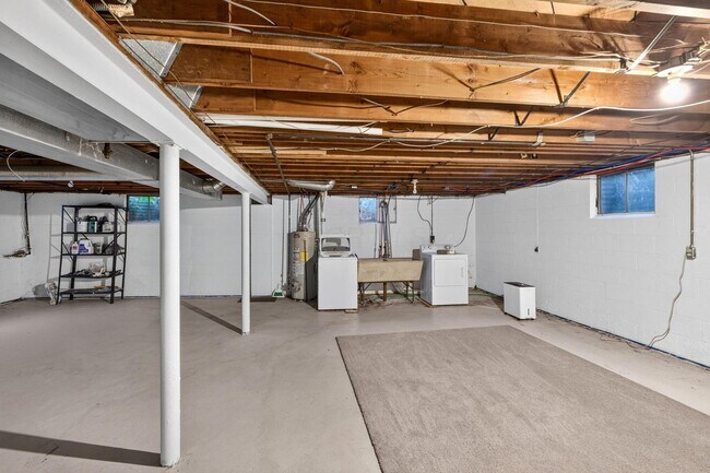Building Photo - 119 Sunnyside Ln