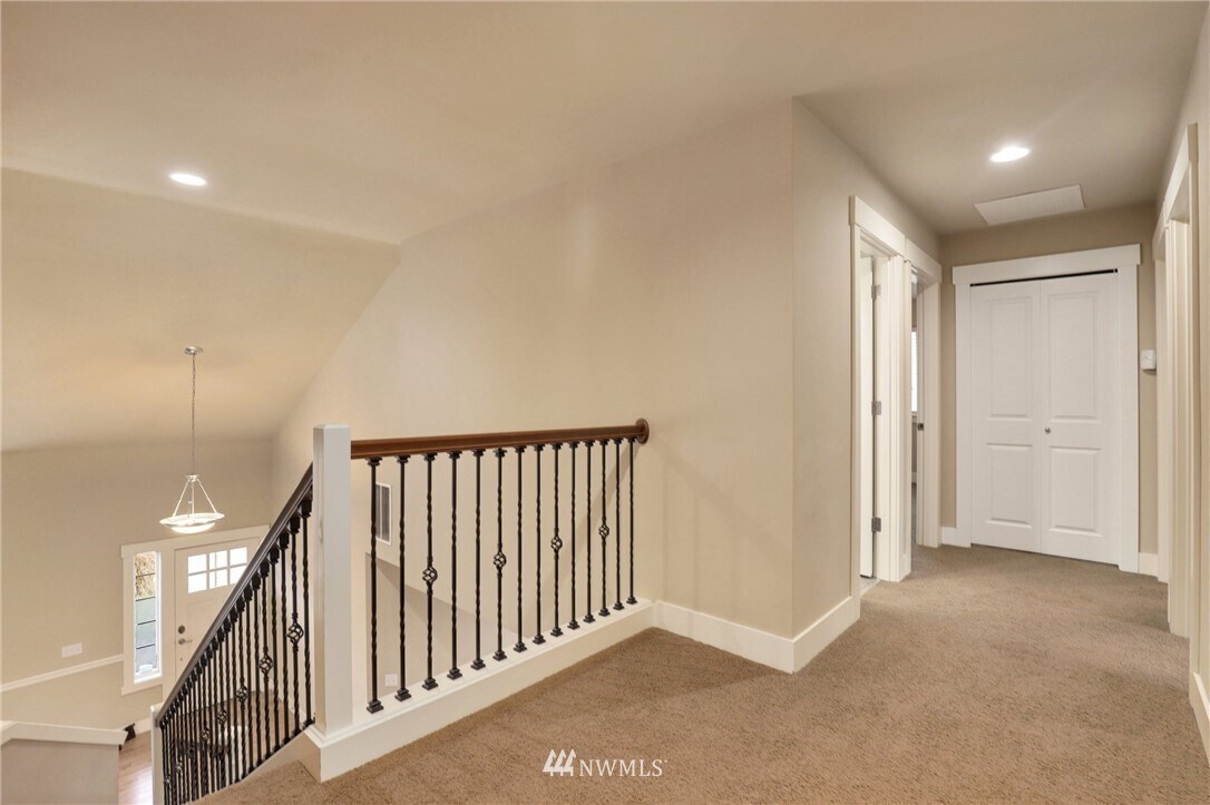 Building Photo - 31045 2nd Pl SW