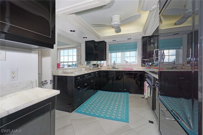 Building Photo - 1900 Gulf Shore Blvd N