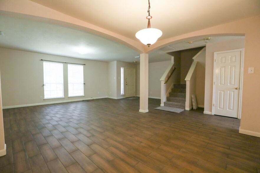 Building Photo - 11735 Alief Clodine Rd