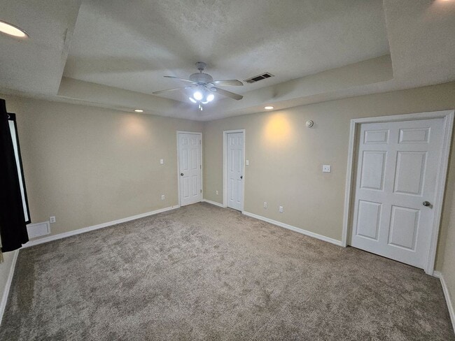 Building Photo - 6201 Fagan Cir