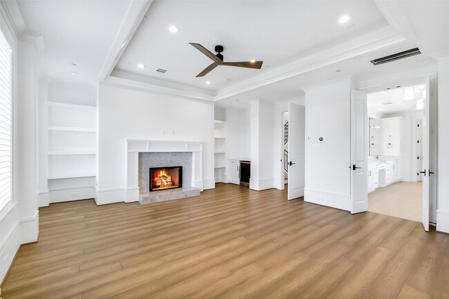 Building Photo - 39 Crain Sq Blvd
