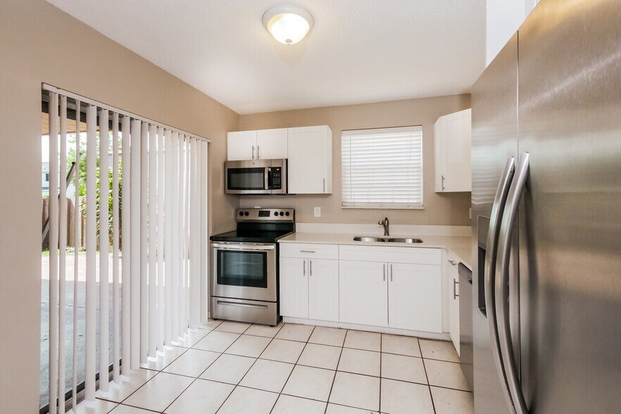 Building Photo - 16075 SW 112th Terrace