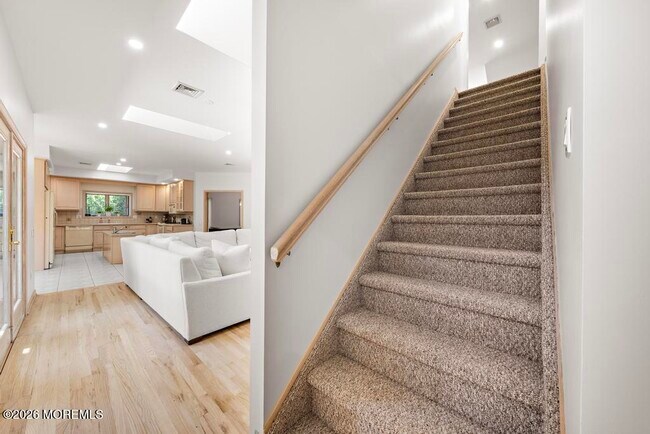 Building Photo - 415 Windermere Ave