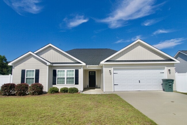 Building Photo - 7021 White Pine Ave