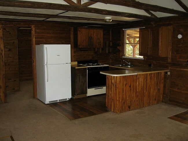 Building Photo - 3533 Montgomery Rd