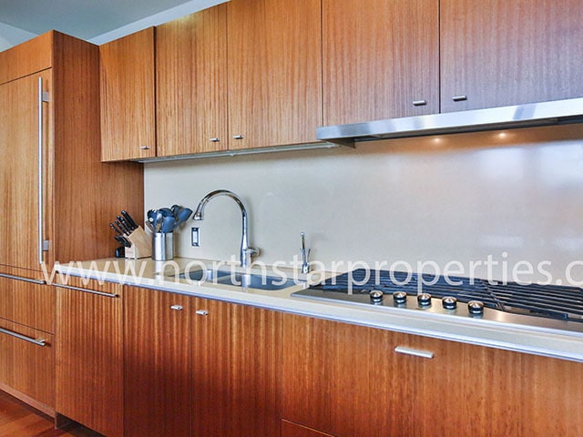 Building Photo - South Waterfront Atwater Perfection