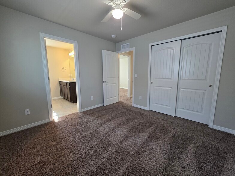 Building Photo - 6535 Weiser Dr