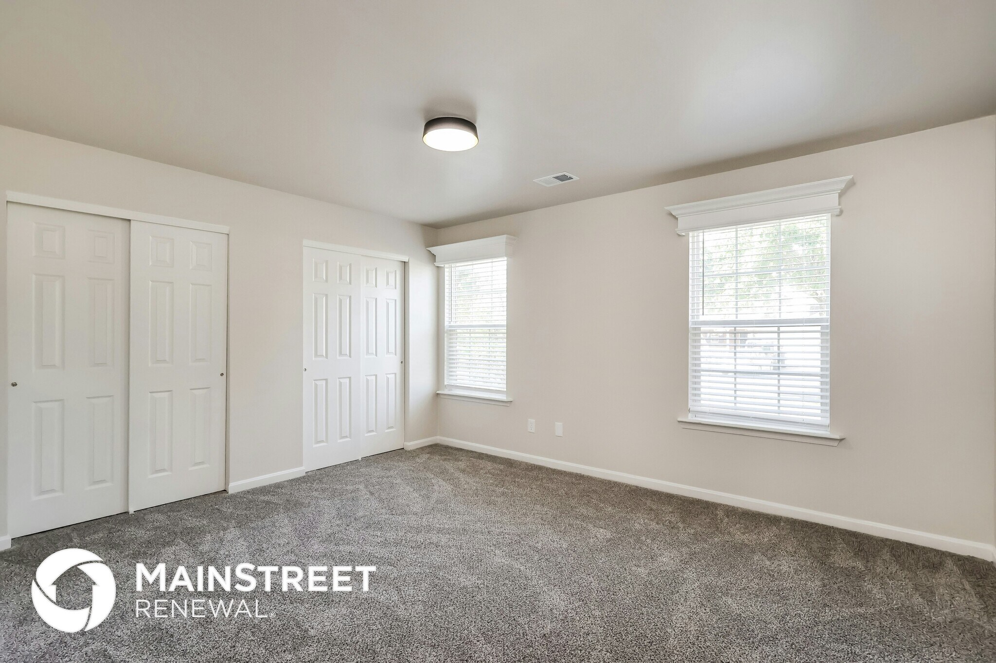 Building Photo - 7003 Hollow Oaks Dr