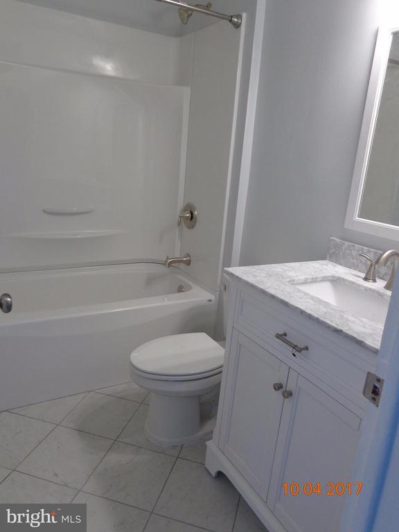 Building Photo - 3005 Normandy Ave