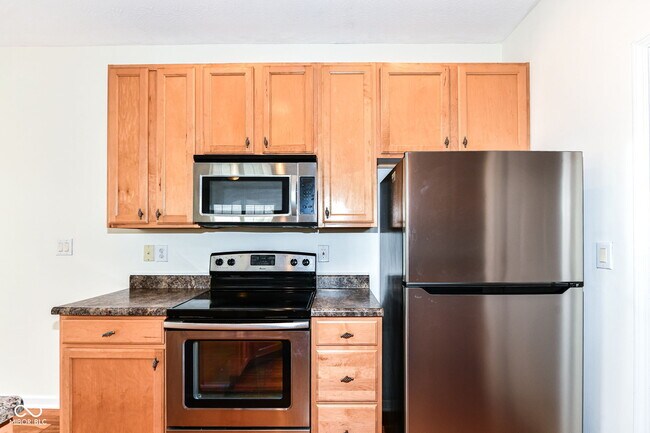 Building Photo - 4012 Weston Pointe Dr