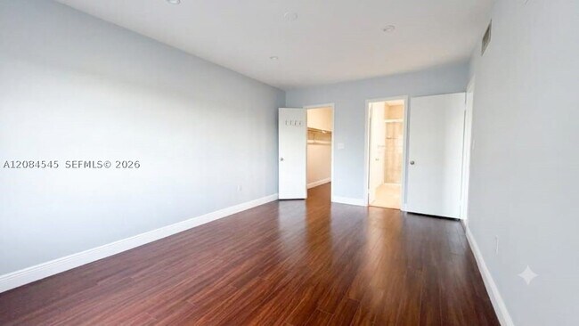 Building Photo - 7847 Miller Dr