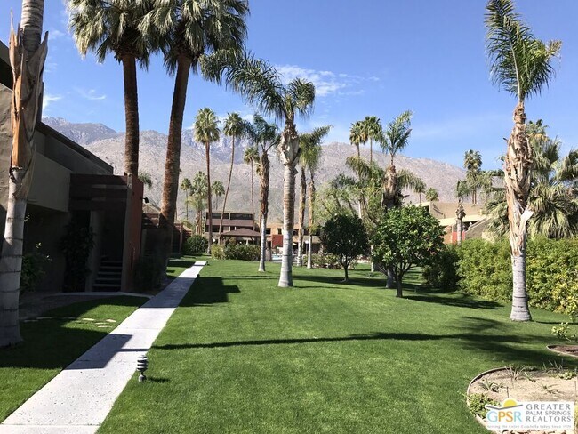 Building Photo - 1655 E Palm Canyon Dr