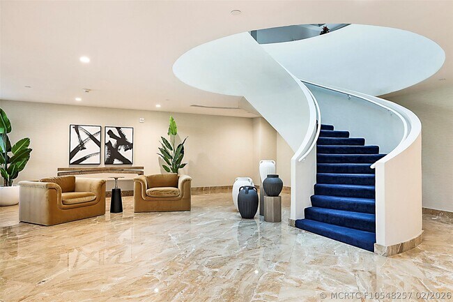 Building Photo - 1370 S Ocean Blvd