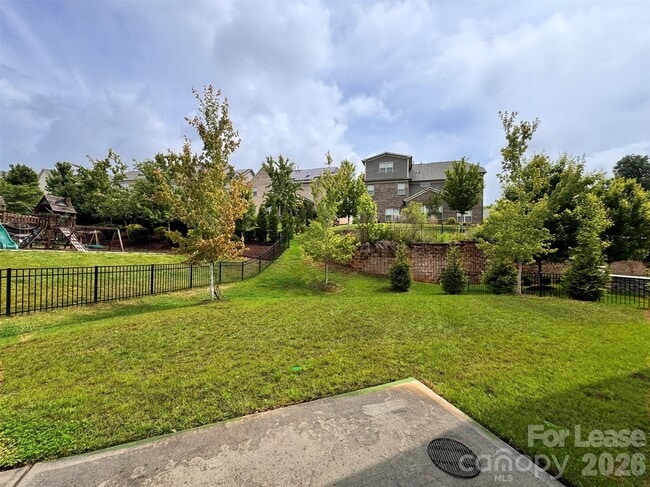 Building Photo - 10112 Pinecroft Creek Ln
