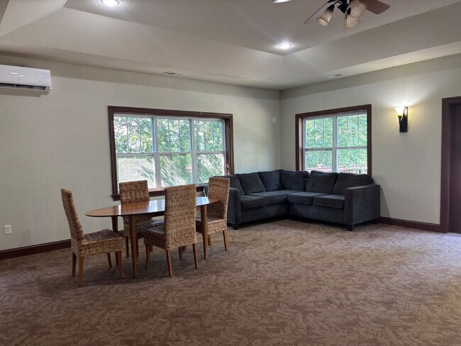 Building Photo - "Spacious 3-Bed, 2-Bath Condo Retreat in Fletcher – 1413 Sq Ft of Comfort. With $250 move in spec...