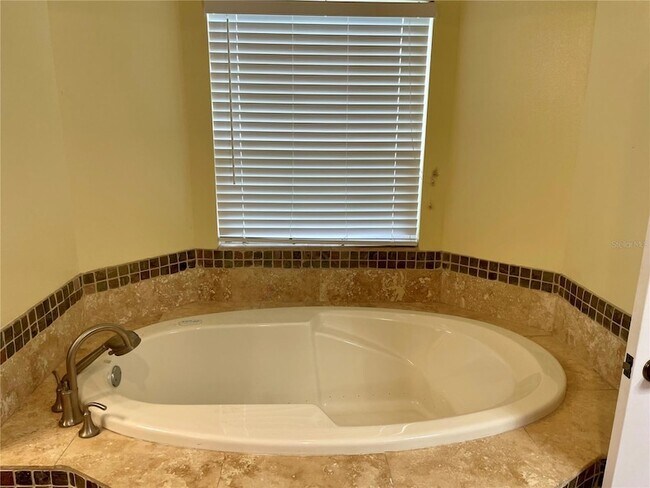 Building Photo - 2564 Islander Ct