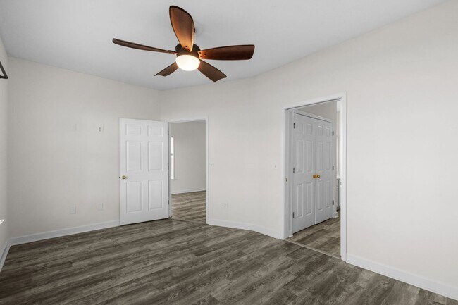 Building Photo - 155 Westhaven Dr