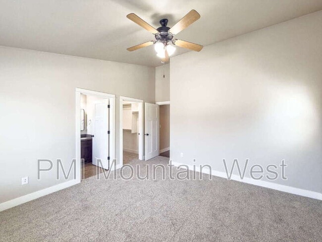 Building Photo - 2119 Orchard Pines Loop E