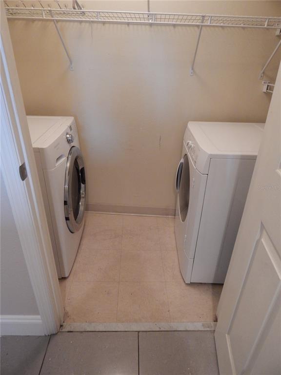 Building Photo - 322 E Central Blvd