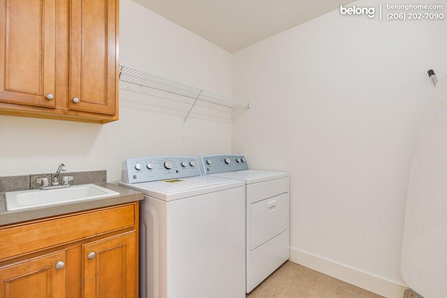 Building Photo - 11411 SE 259th St